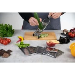 Großhandel ⭐ Genius Nicer Dicer Speed Set 9-tlg Multihobel - Verstellbarer V Hobel Mit 3 Einsätzen, Schneidguthalter & Auffangbehälter 550ml; A34224 🛒 14 Großhandel ⭐ Genius Nicer Dicer Speed Set 9-tlg Multihobel - Verstellbarer V Hobel Mit 3 Einsätzen, Schneidguthalter & Auffangbehälter 550ml; A34224 🛒 -Genius Verkäufe unnamed file 104