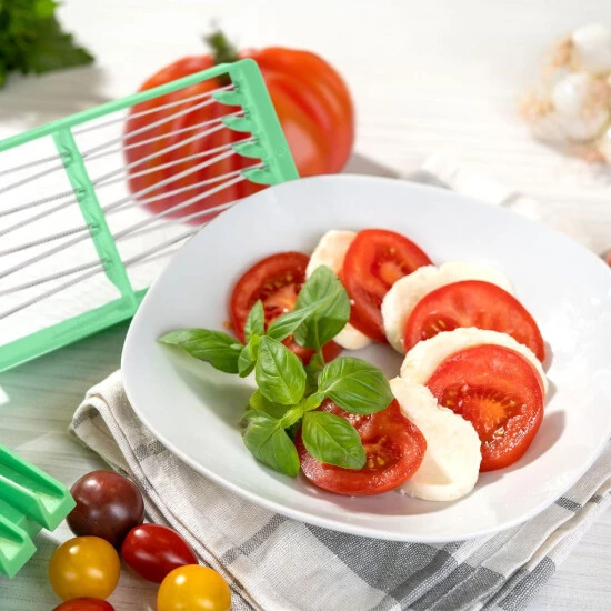 Bester Verkauf ✔️ Genius Nicer Dicer Exclusive | Set 18-tlg. | Inkl. Glasschüssel | Würfelschneider | Tomatenschneider Set 4 Einsätze | Reibe Grob & Hobel | Auffangbehälter 2000ml 😀 10 Bester Verkauf ✔️ Genius Nicer Dicer Exclusive | Set 18-tlg. | Inkl. Glasschüssel | Würfelschneider | Tomatenschneider Set 4 Einsätze | Reibe Grob & Hobel | Auffangbehälter 2000ml 😀 – Bild 8