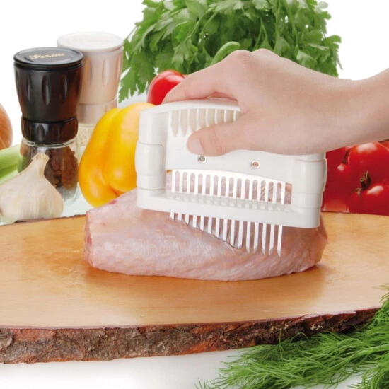 Angebote 😍 Genius BBQ Fleischzartmacher Steaker Fleischklopfer In Rot Mit Rostfreien Edelstahlklingen; A15167 ✨ 7 Angebote 😍 Genius BBQ Fleischzartmacher Steaker Fleischklopfer In Rot Mit Rostfreien Edelstahlklingen; A15167 ✨ – Bild 5